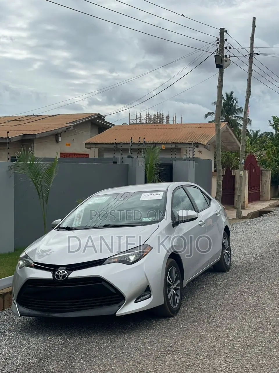 Toyota Corolla LE Eco (1.8L 4cyl 2A) 2018 Silver