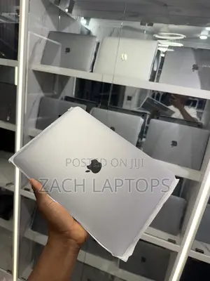 Laptop Apple MacBook Pro 2017 16GB Intel Core i7 SSD 256GB