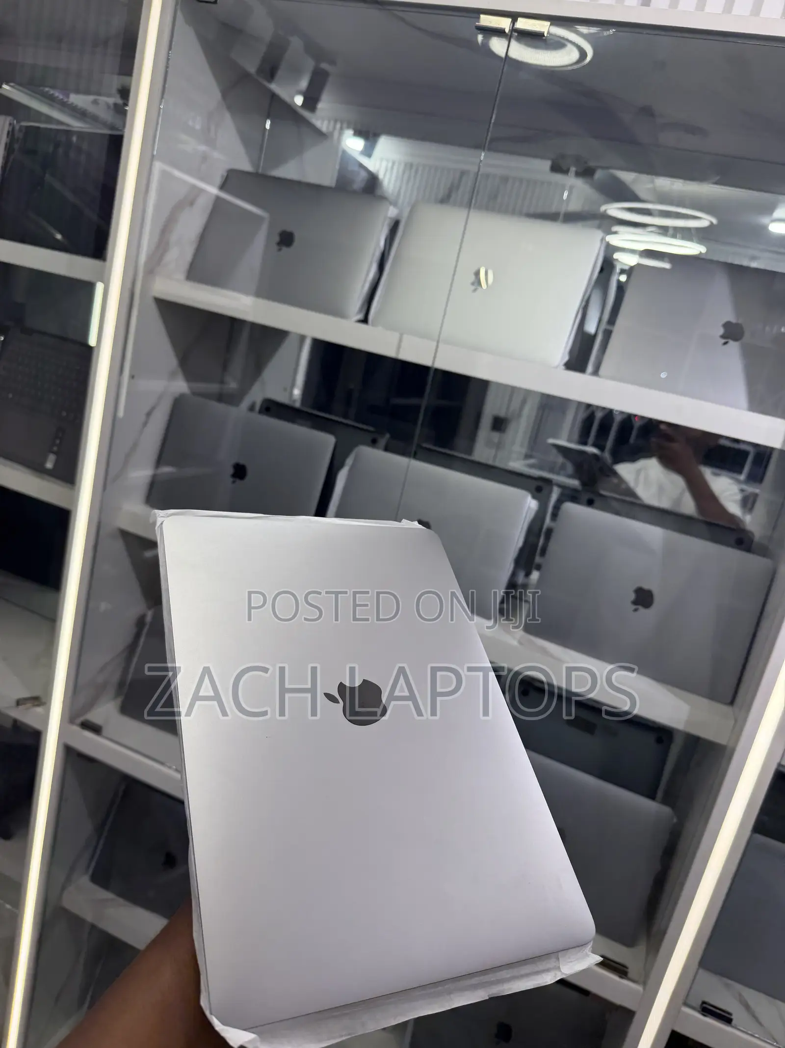 Laptop Apple MacBook Pro 2017 16GB Intel Core i7 SSD 256GB