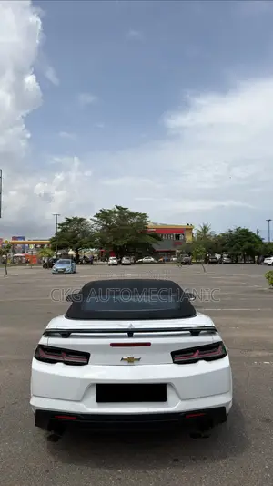 Chevrolet Camaro 2019 White