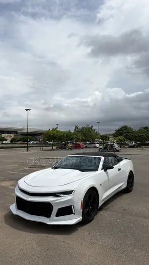 Chevrolet Camaro 2019 White