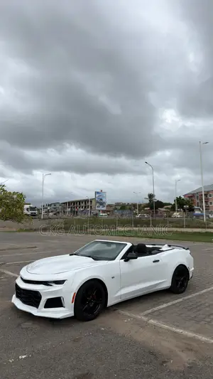 Chevrolet Camaro 2019 White