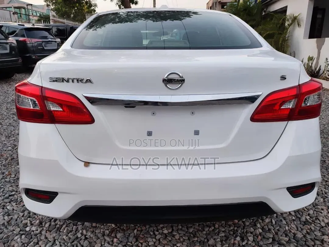 Nissan Sentra S 2018 White