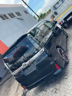Toyota Voxy 2016 Black