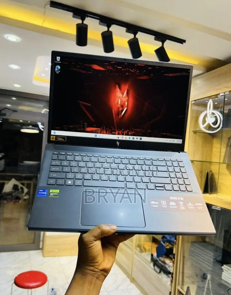 Laptop Acer 16GB Intel Core i7 SSD 512GB