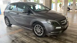 Mercedes-Benz B-Class B180 Petrol 2012 Silver