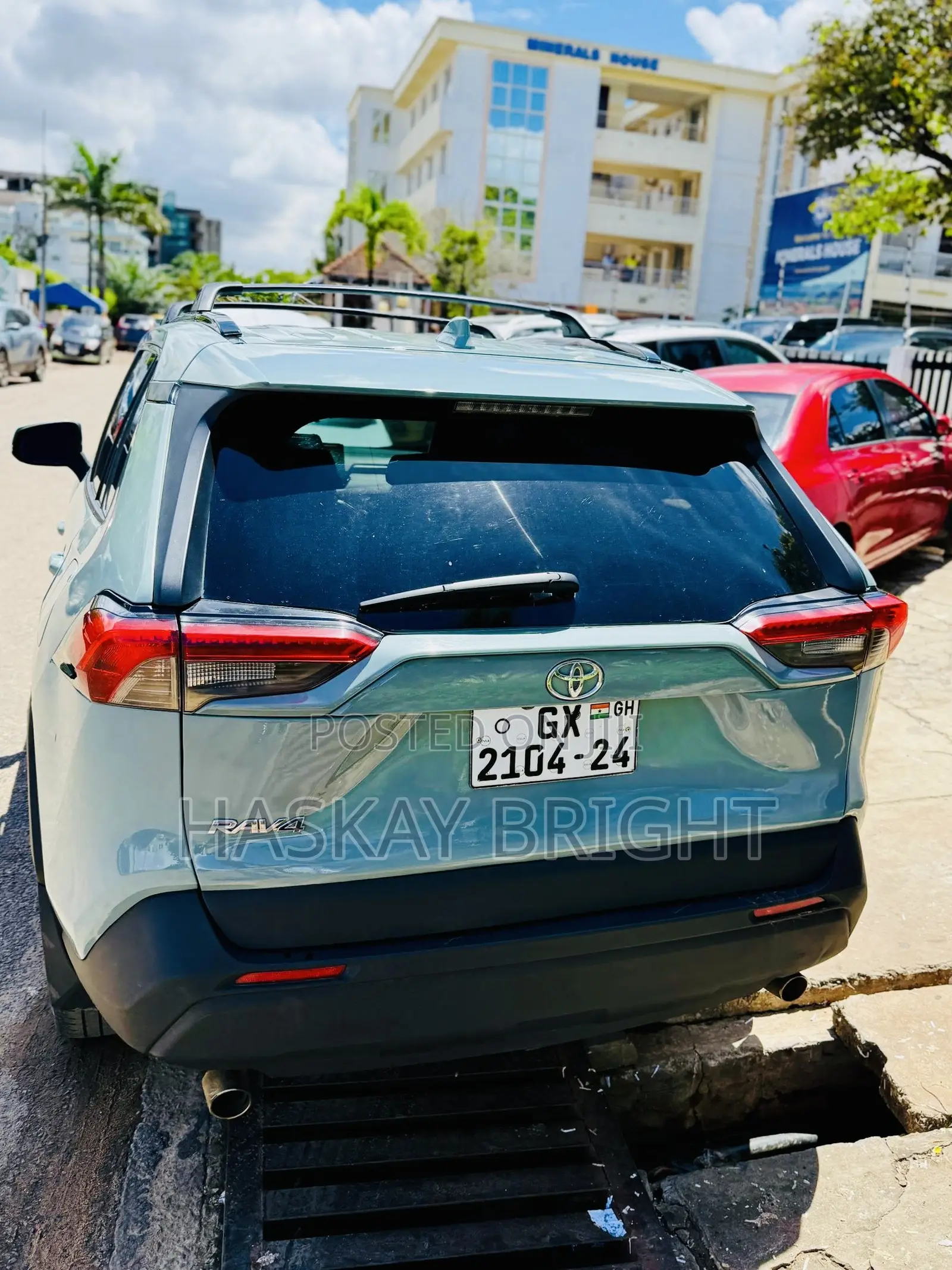 Toyota RAV4 2020 Green
