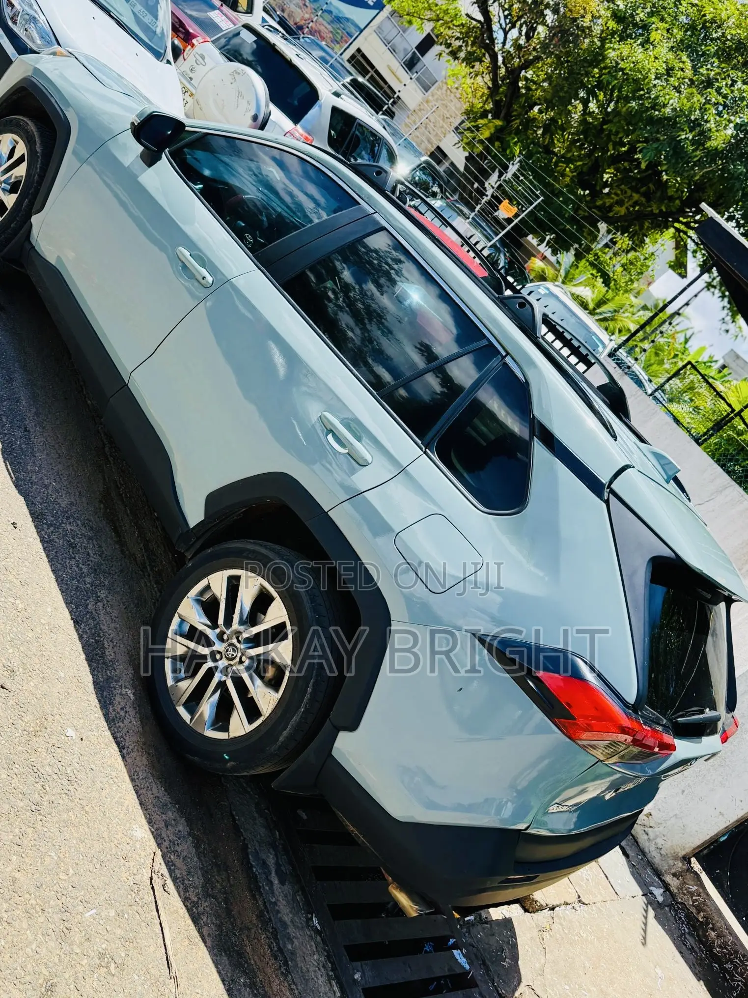 Toyota RAV4 2020 Green