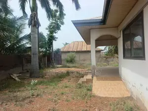 3bdrm House in Spintex for sale