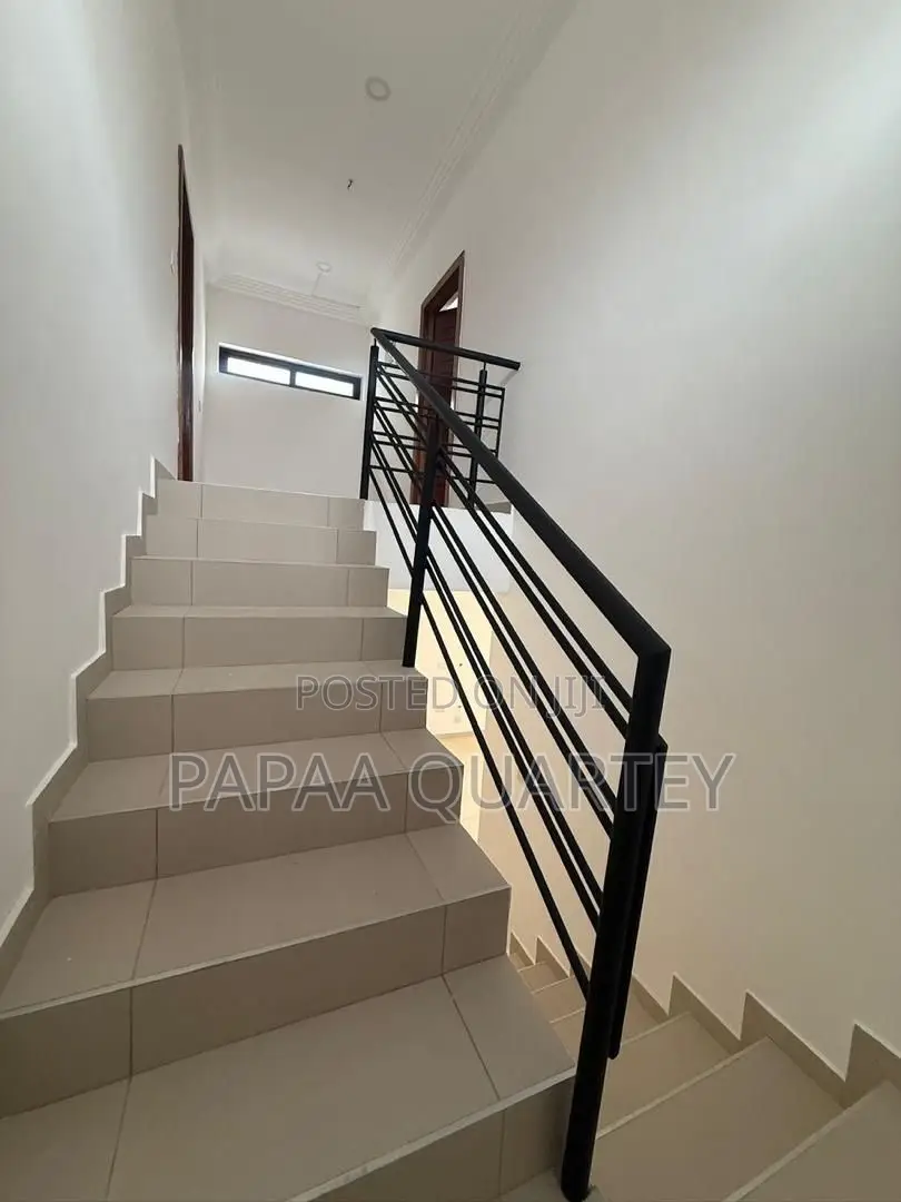 3bdrm House in Oyarifa for sale
