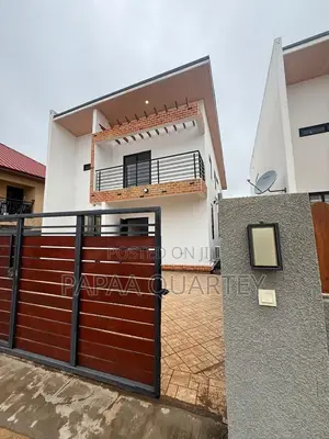 3bdrm House in Oyarifa for sale