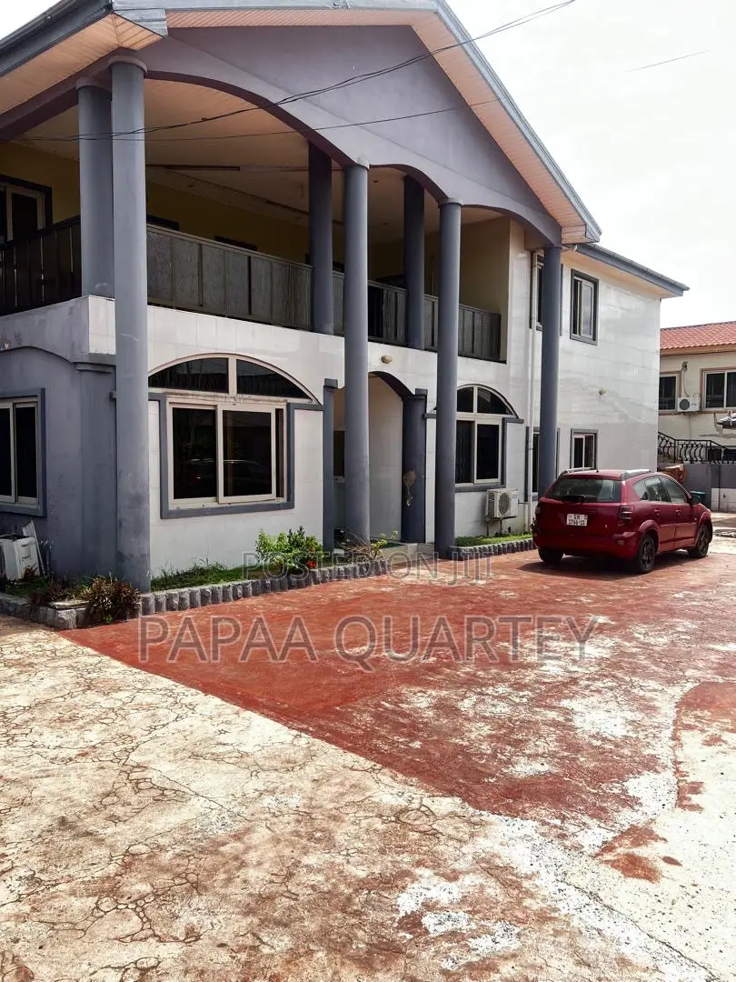 16bdrm House in West Legon for sale