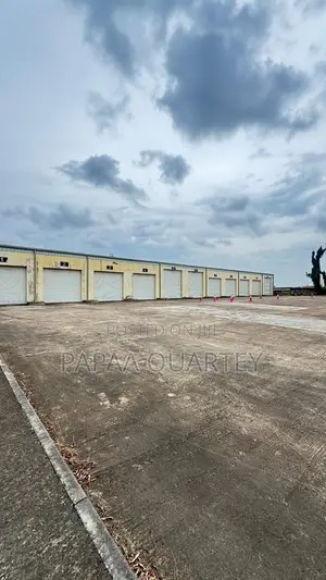 5bdrm House in Amasaman for sale