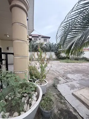 2bdrm House in West Hills Mall Area for rent