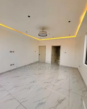 5bdrm House in Kofi'S Realty, East Legon for sale
