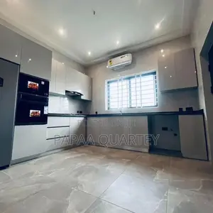 4bdrm House in East Legon for sale
