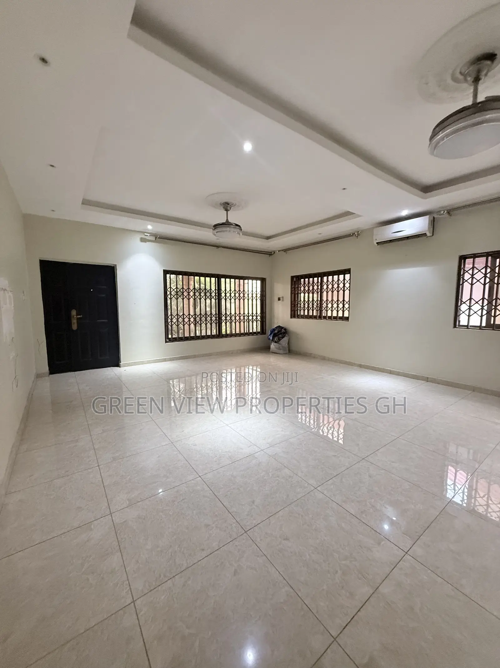 2bdrm House in West Hills Mall Area for rent