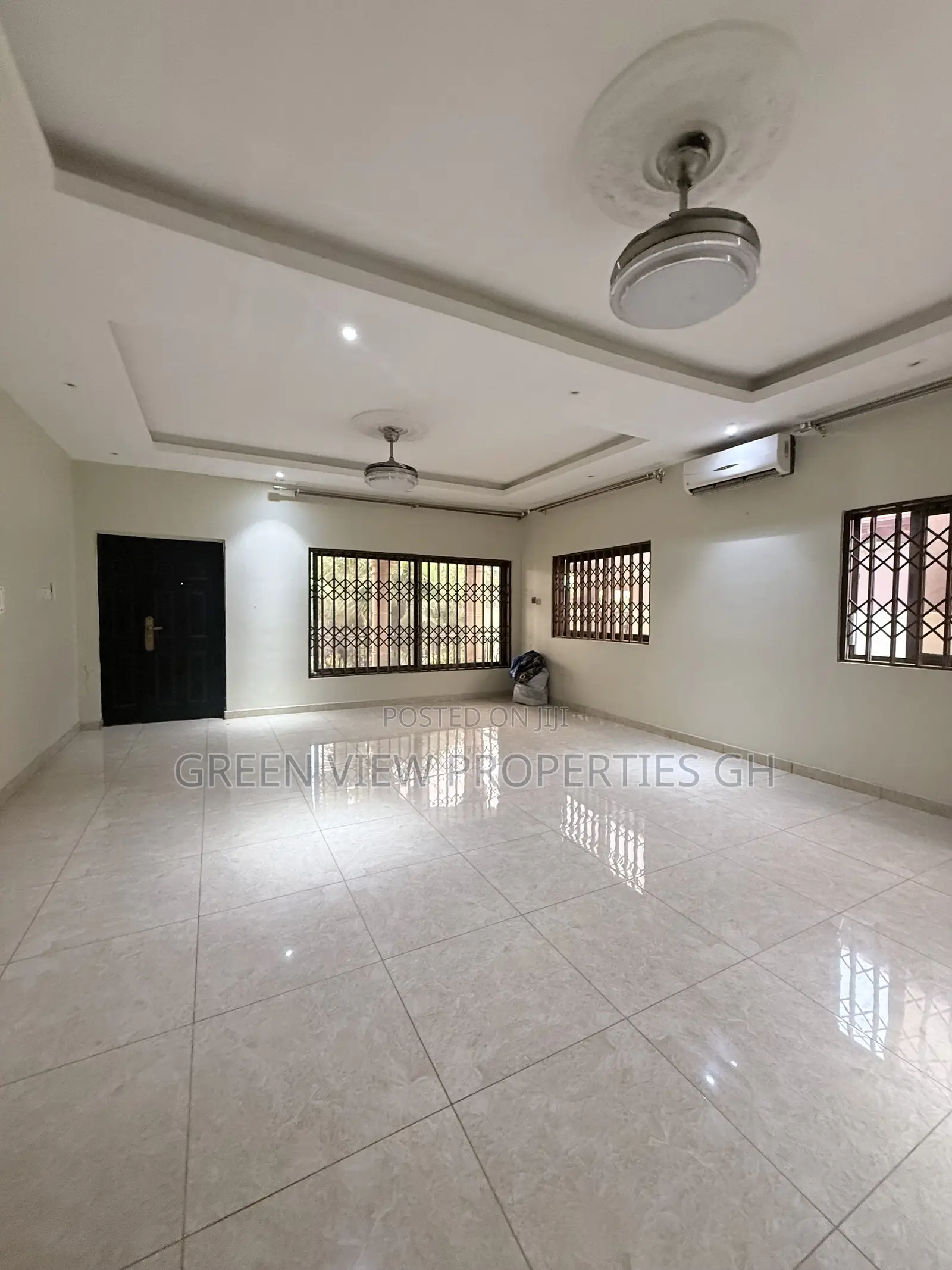 2bdrm House in West Hills Mall Area for rent