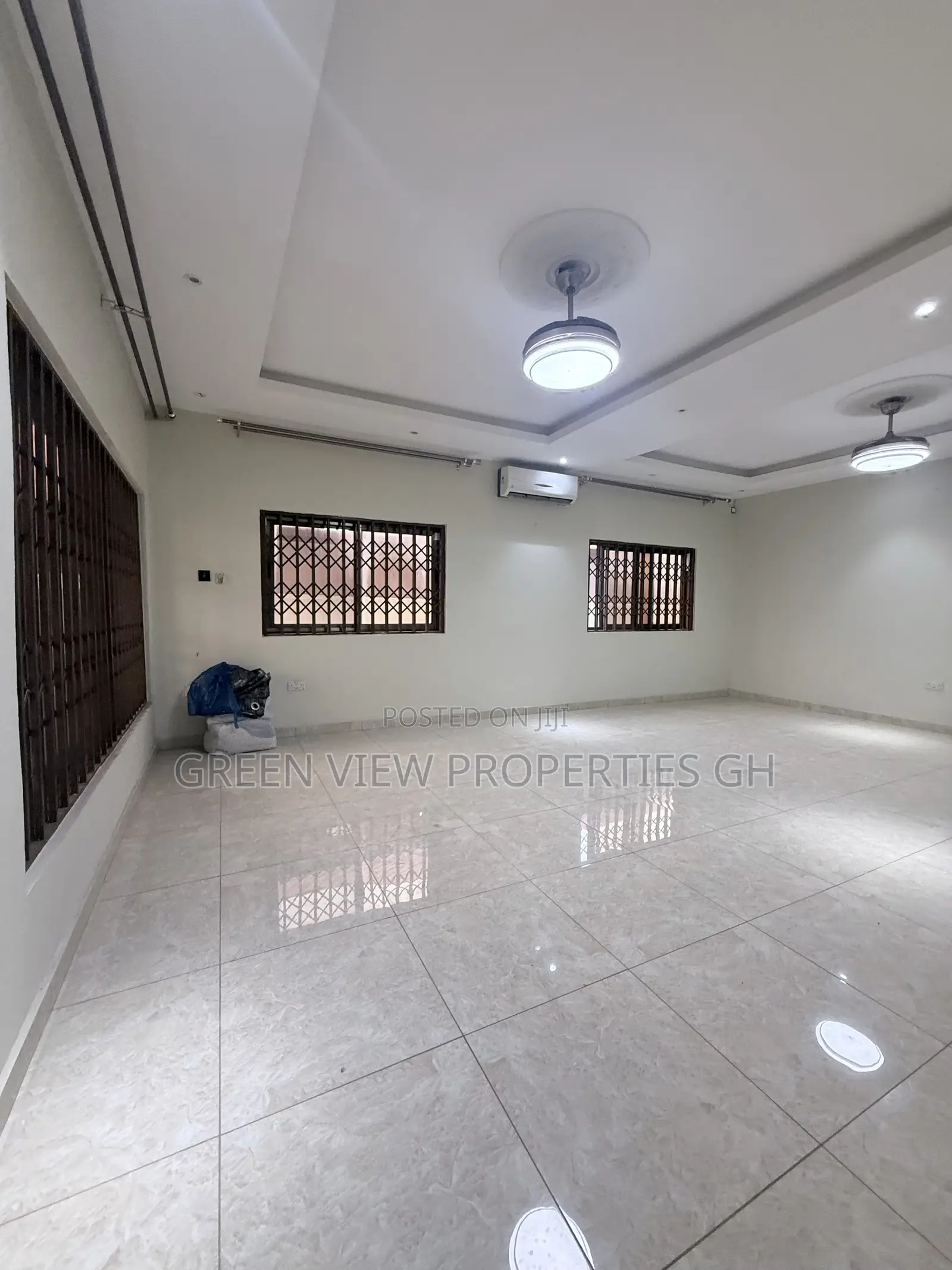2bdrm House in West Hills Mall Area for rent