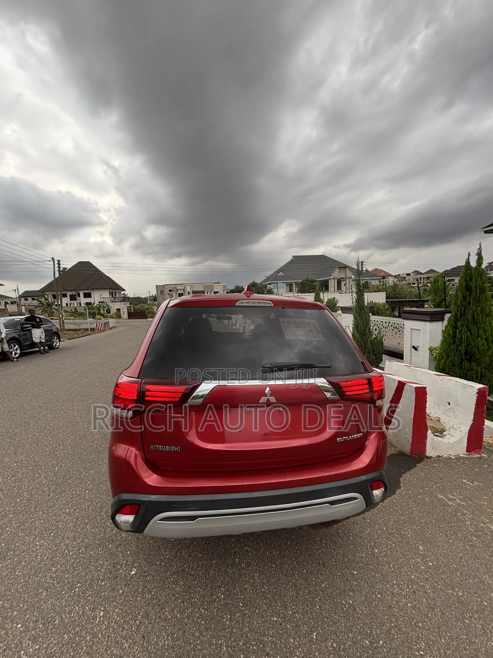 Mitsubishi Outlander 2019 Red