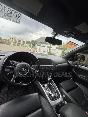 Audi Q5 2.0T Premium AWD quattro 2017 Gray