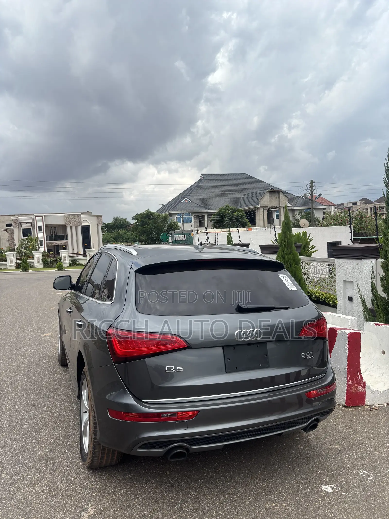 Audi Q5 2.0T Premium AWD quattro 2017 Gray
