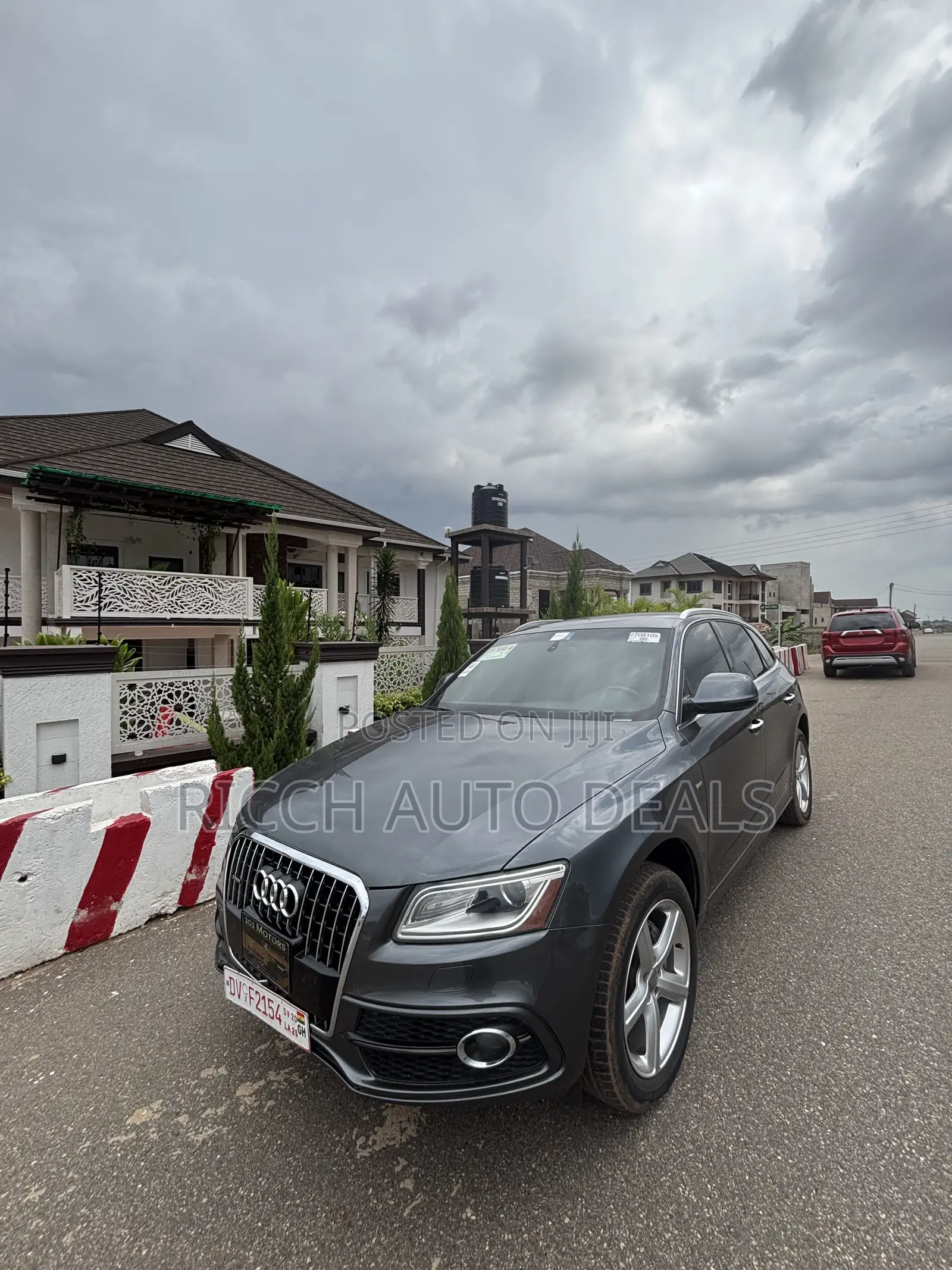 Audi Q5 2.0T Premium AWD quattro 2017 Gray