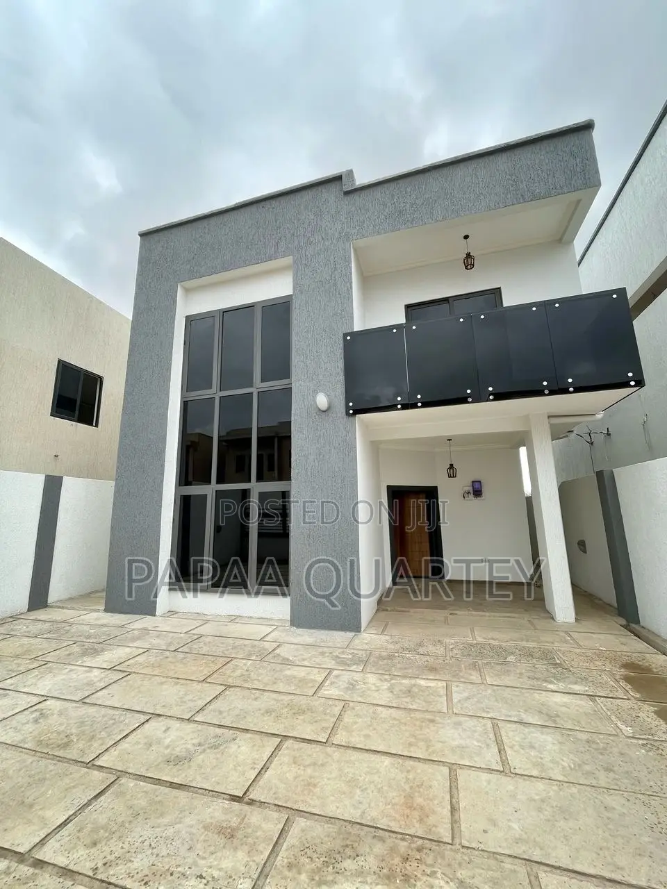 3bdrm House in Airport Residential Area for sale