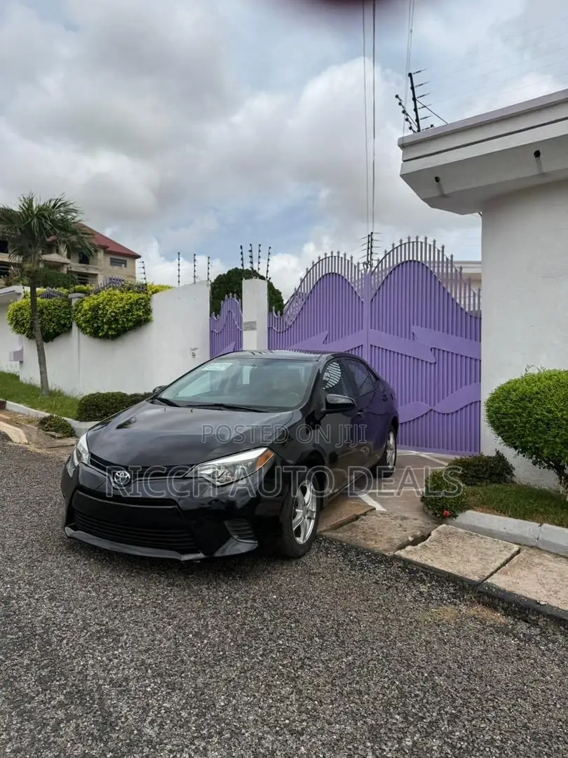 Toyota Corolla LE Premium 4dr Sedan (1.8L 4cyl CVT) 2016 Black