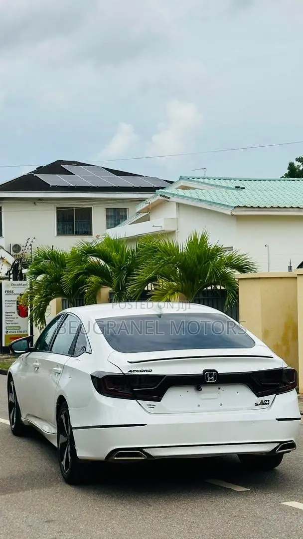 Honda Accord Sport (2.0L 4cyl Turbo 10A) 2019 White