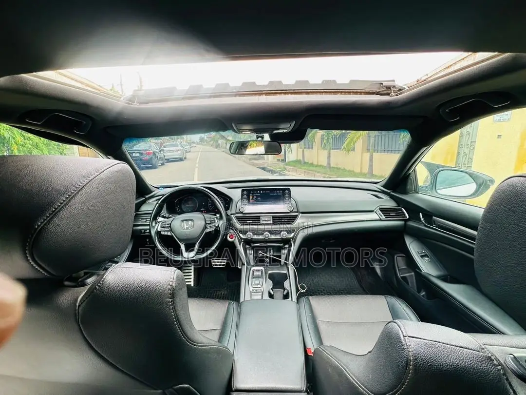 Honda Accord Sport (2.0L 4cyl Turbo 10A) 2019 White