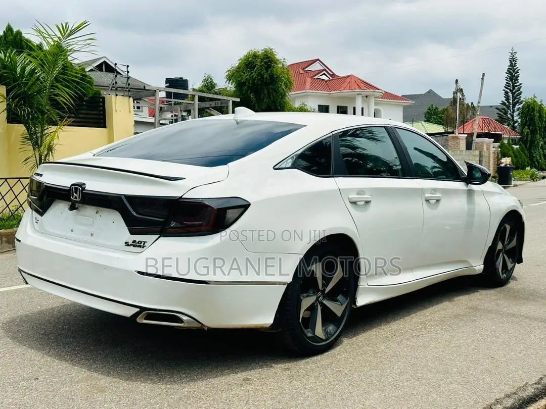 Honda Accord Sport (2.0L 4cyl Turbo 10A) 2019 White