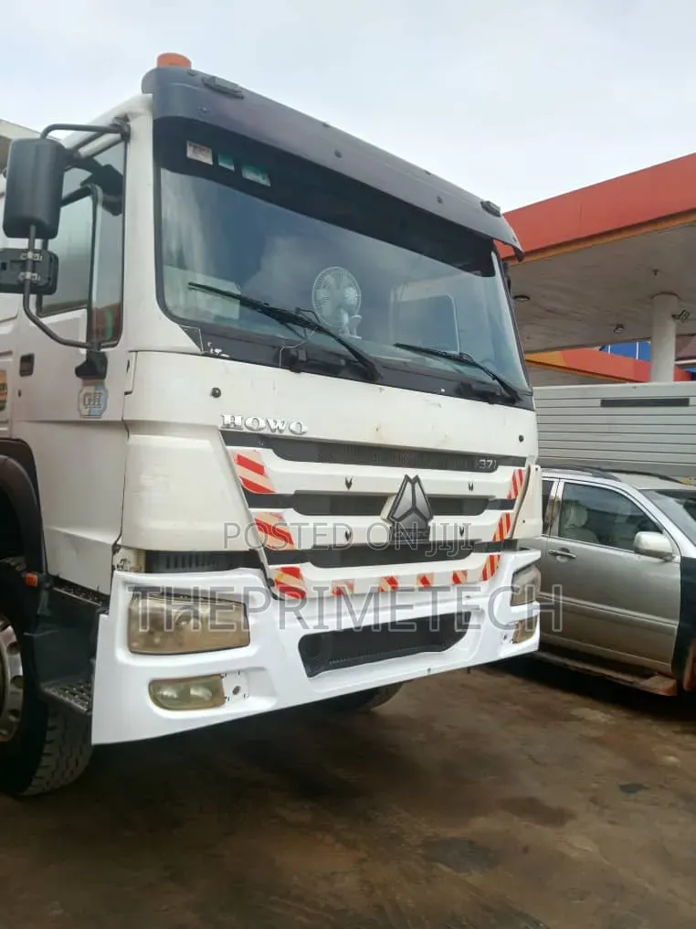 A Well Maintained Howo Truck in Perfect Condition Is Up for Grap