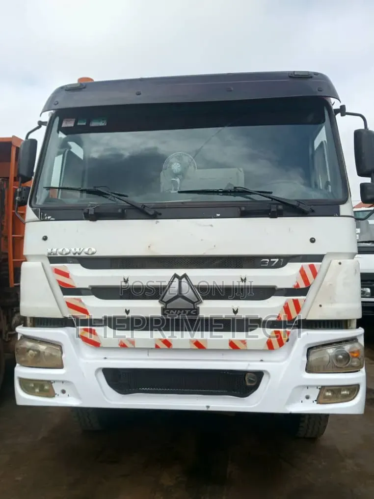 A Well Maintained Howo Truck in Perfect Condition Is Up for Grap