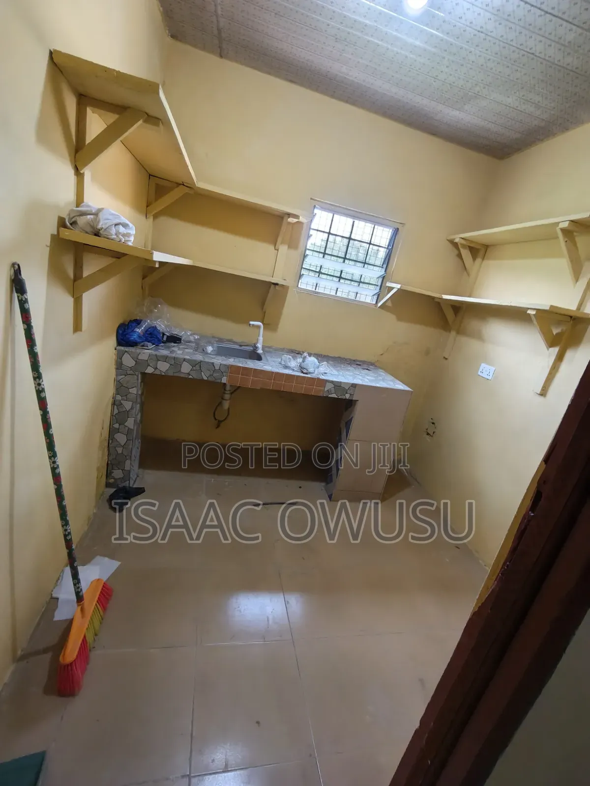1bdrm Apartment in Ebenezer Secondary, Exhibition for rent