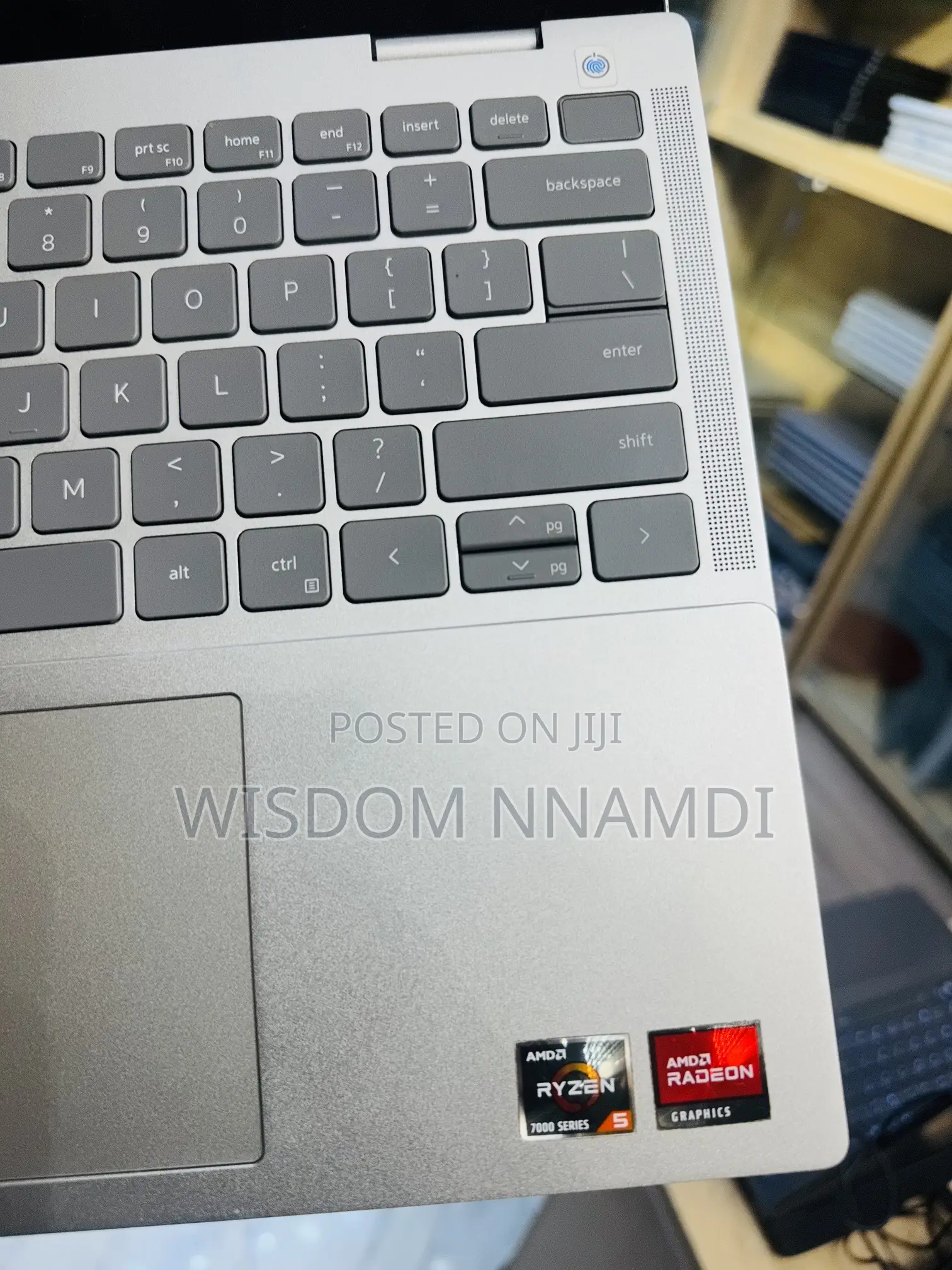 Laptop Dell Inspiron 14 7440 2-in-1 8GB AMD Ryzen 5 SSD 512GB