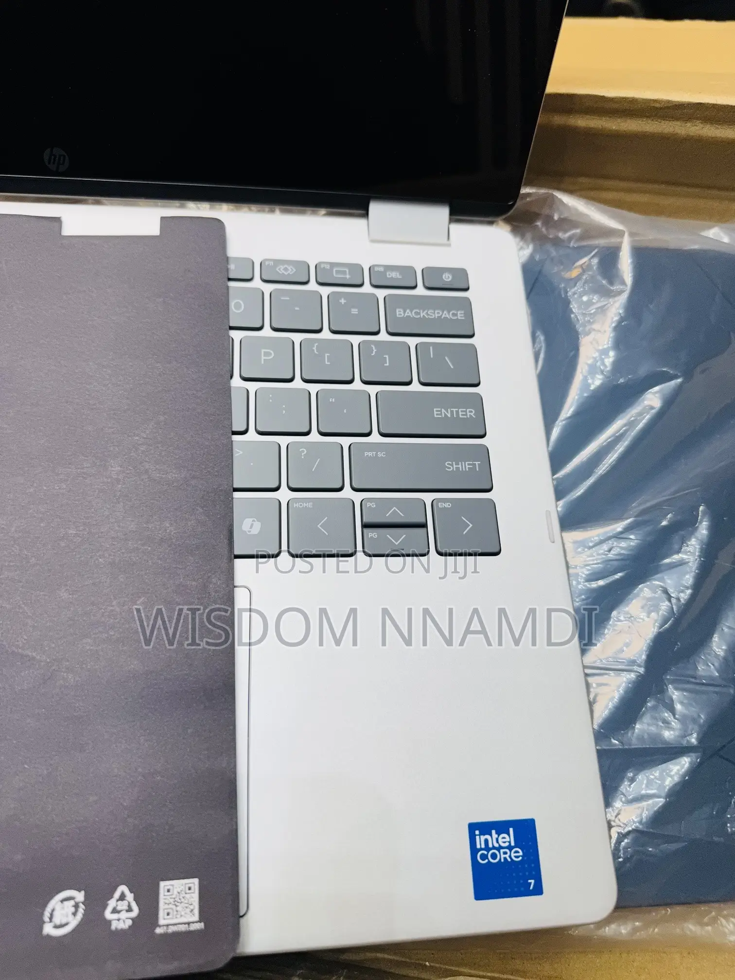 New Laptop HP OmniBook 5 Flip 16GB Intel Core 7 SSD 512GB