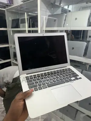 Laptop Apple MacBook Air 2011 8GB Intel Core i5 SSD 128GB