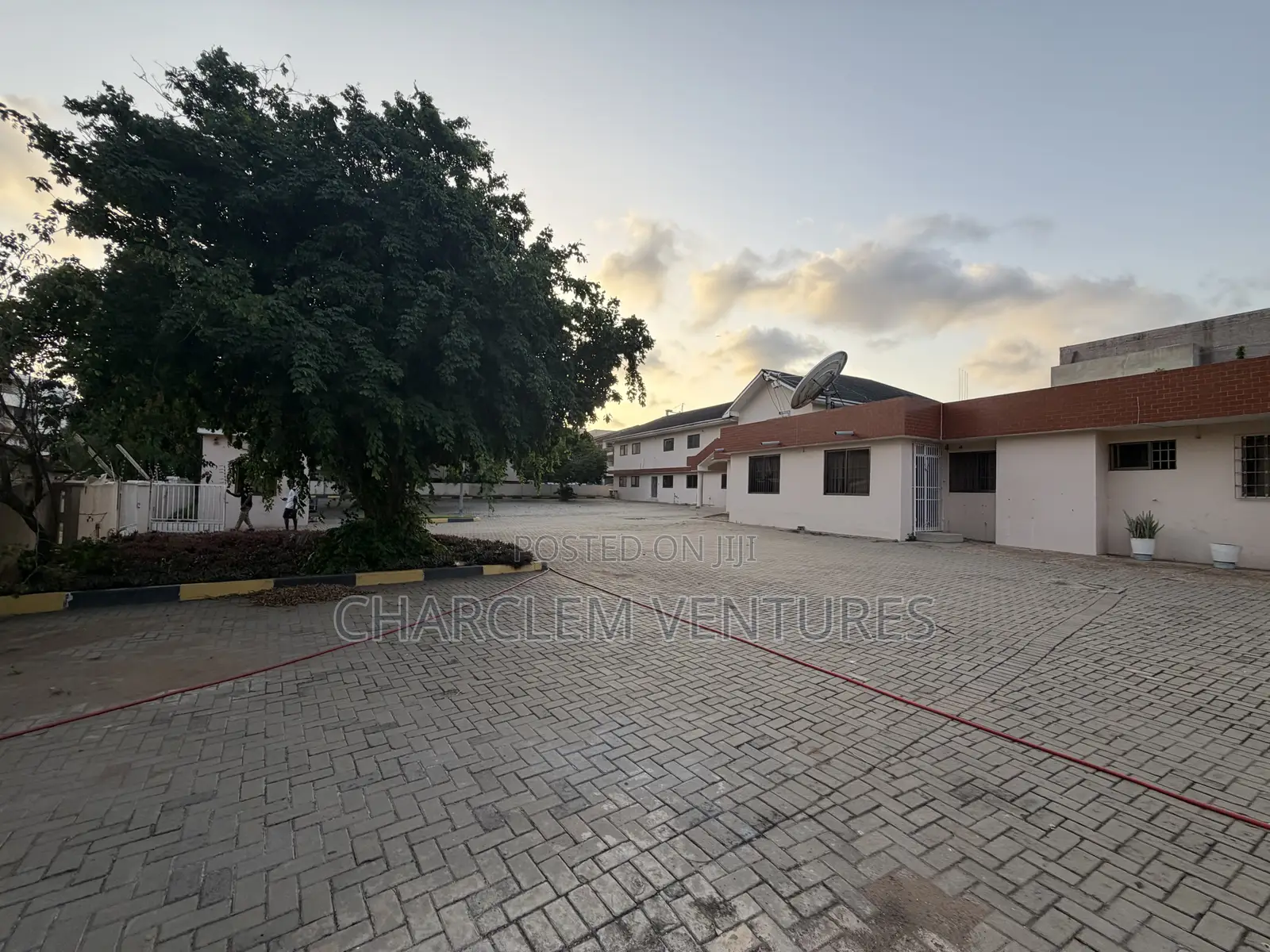 42 Plus Rooms Commercial Property for Rent at Airport