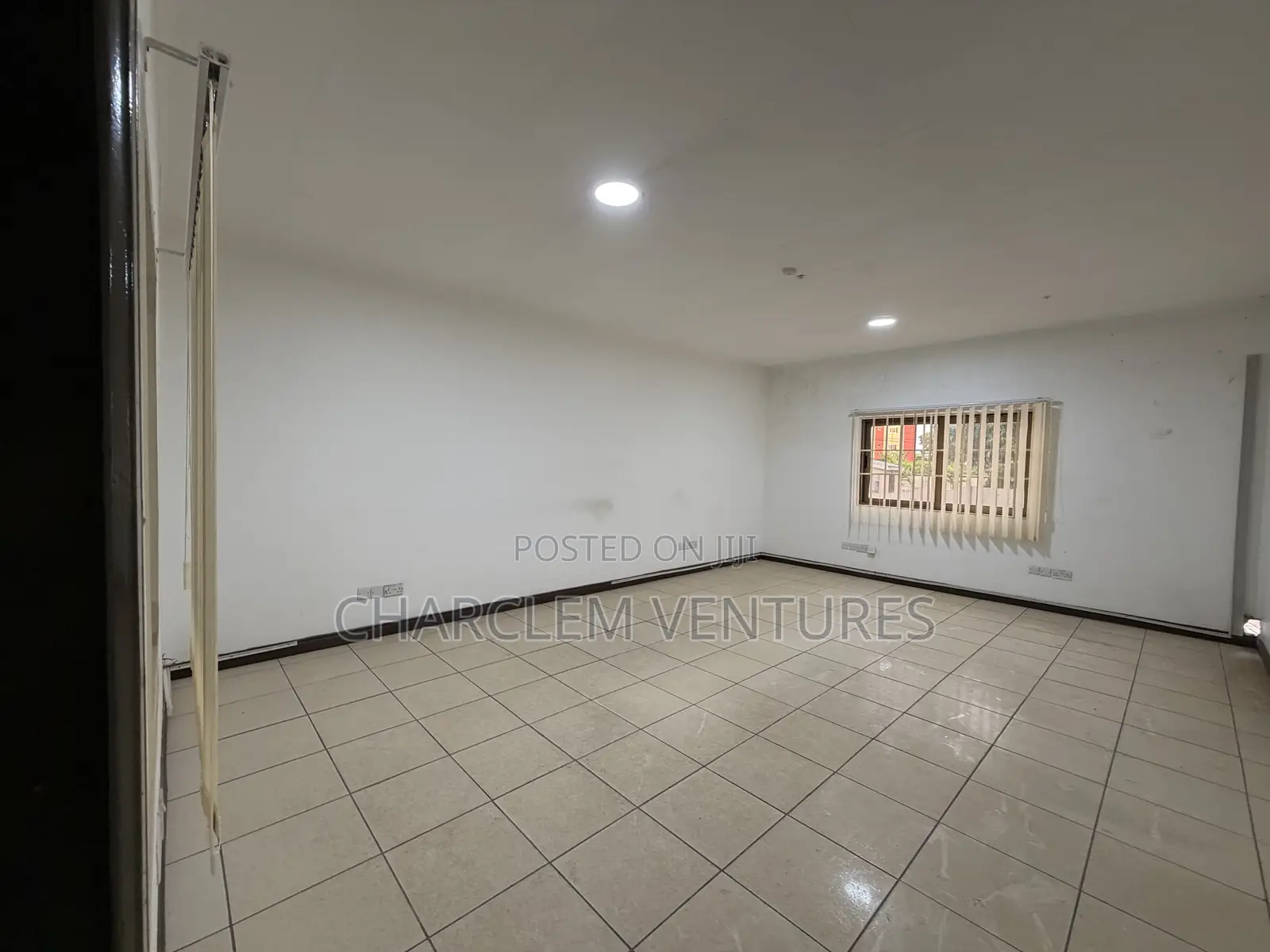 42 Plus Rooms Commercial Property for Rent at Airport