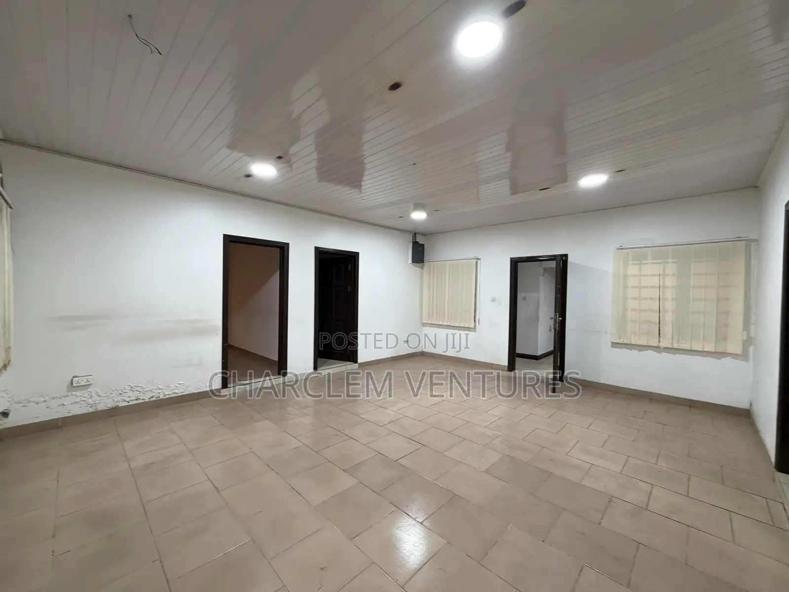 42 Plus Rooms Commercial Property for Rent at Airport