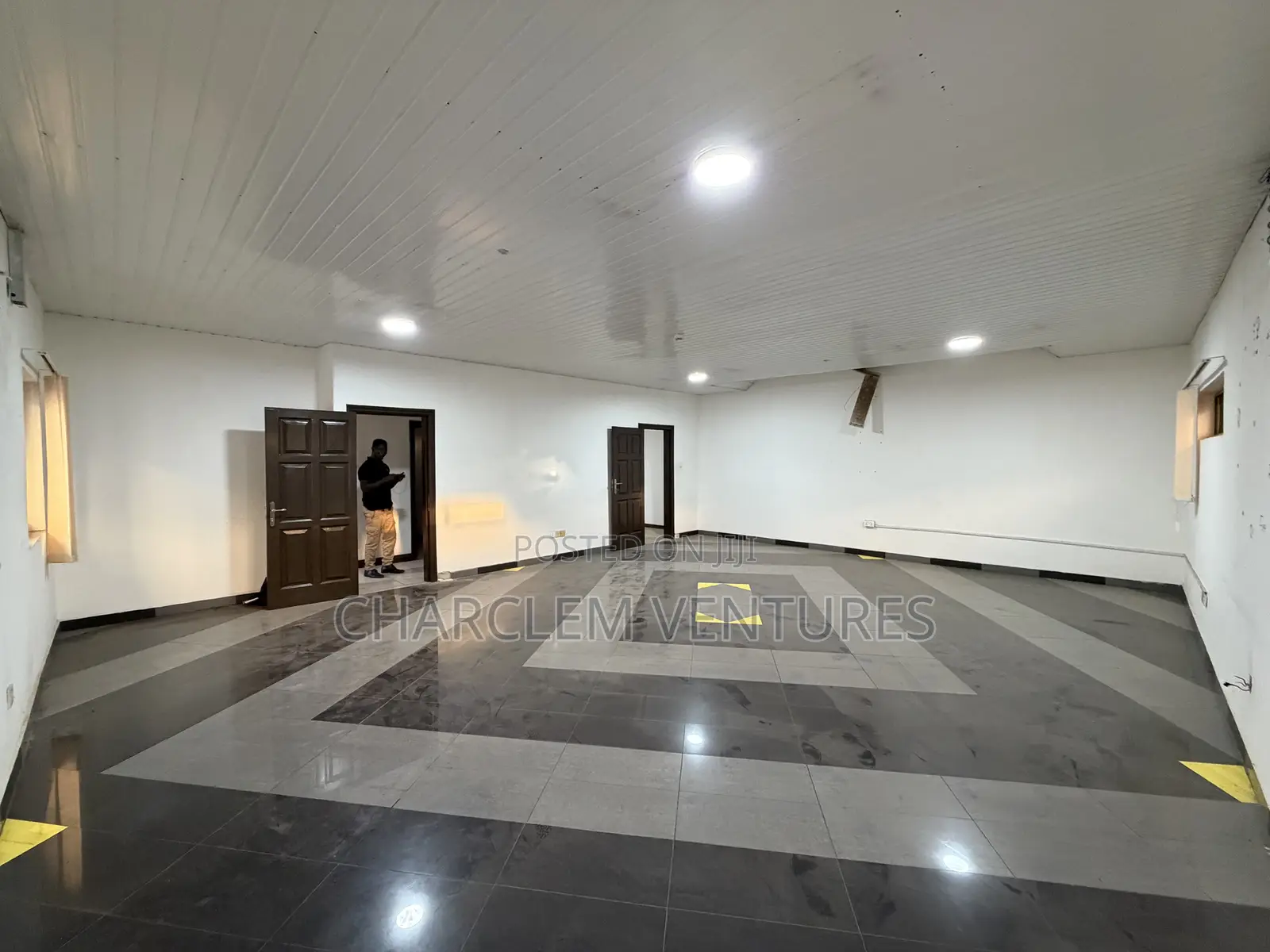 42 Plus Rooms Commercial Property for Rent at Airport