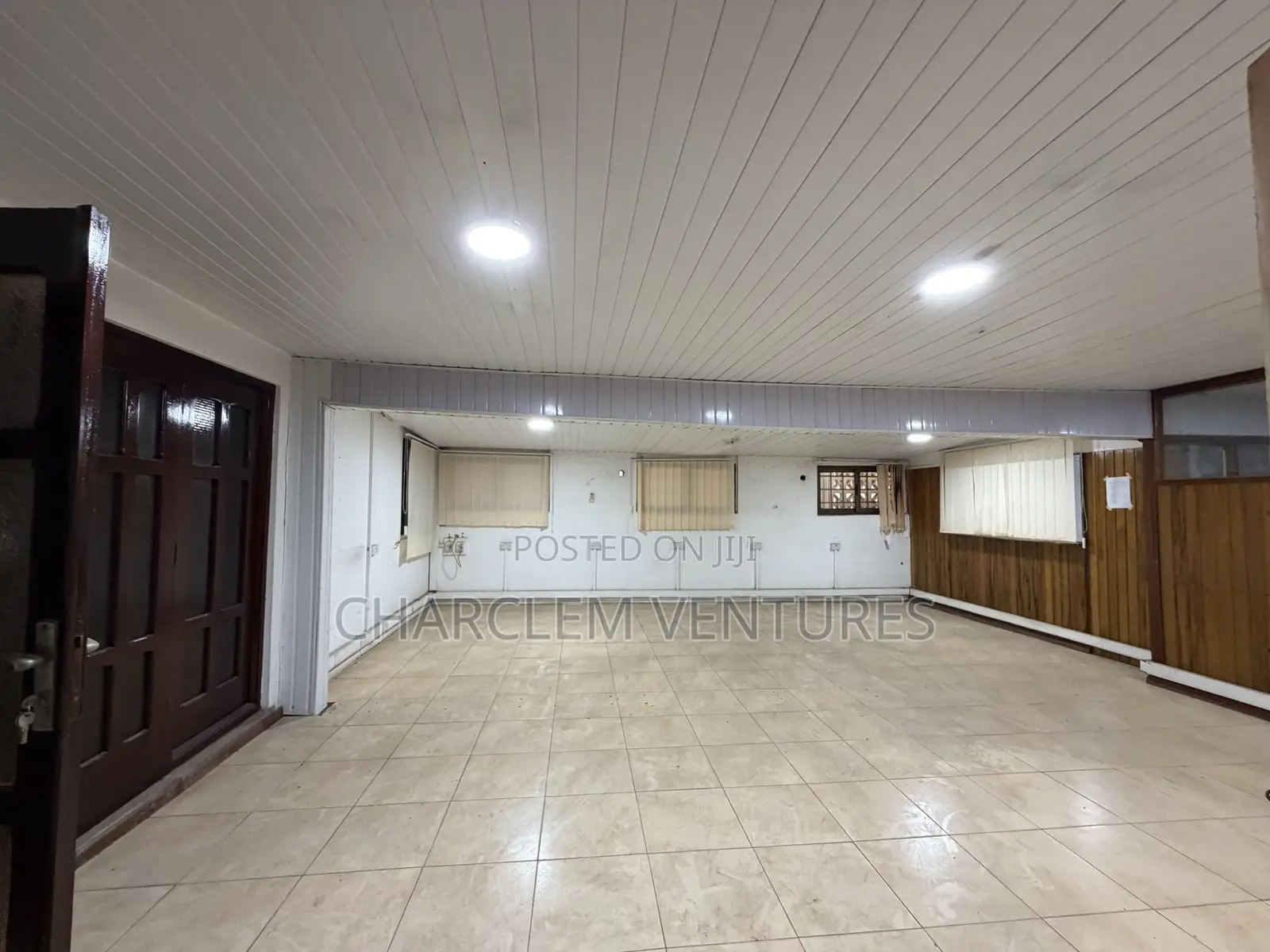 42 Plus Rooms Commercial Property for Rent at Airport