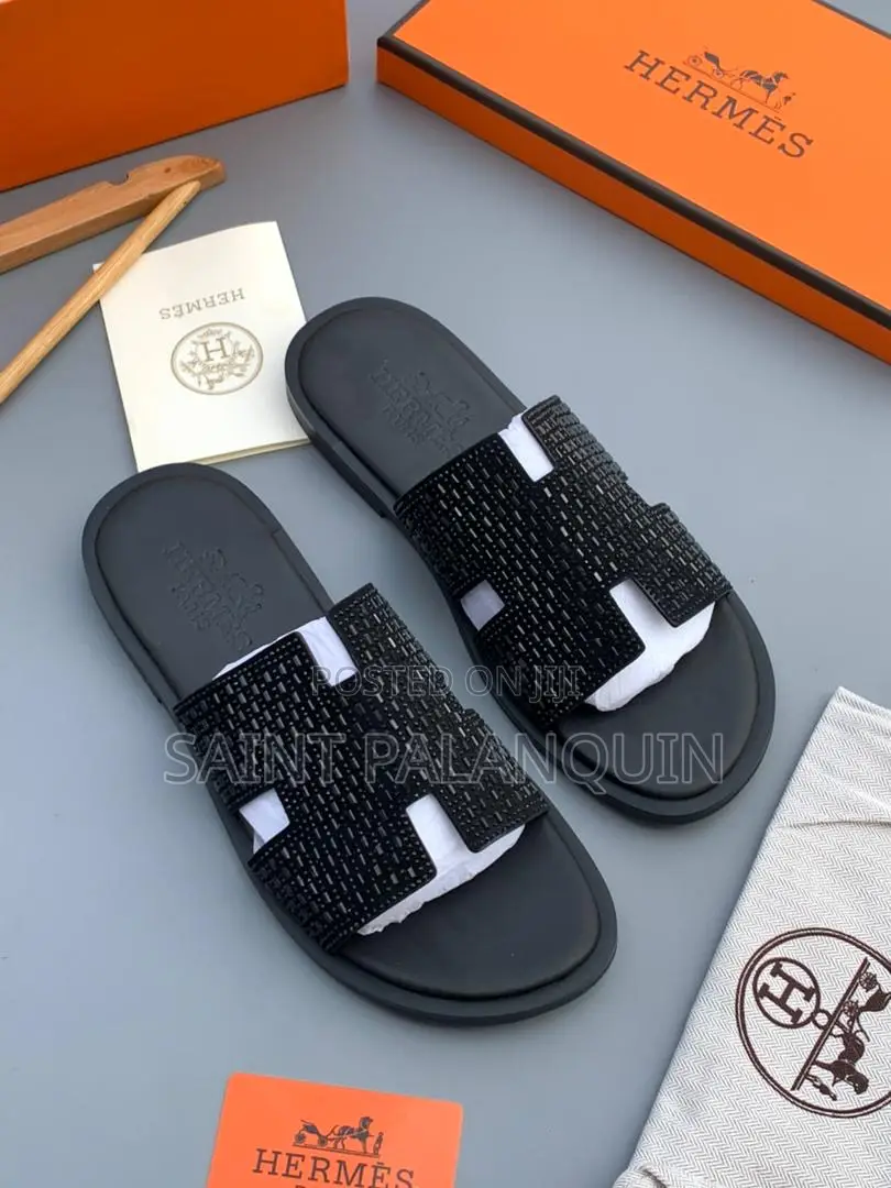 Black Hermes Chypre Sandal Black Silver Stone