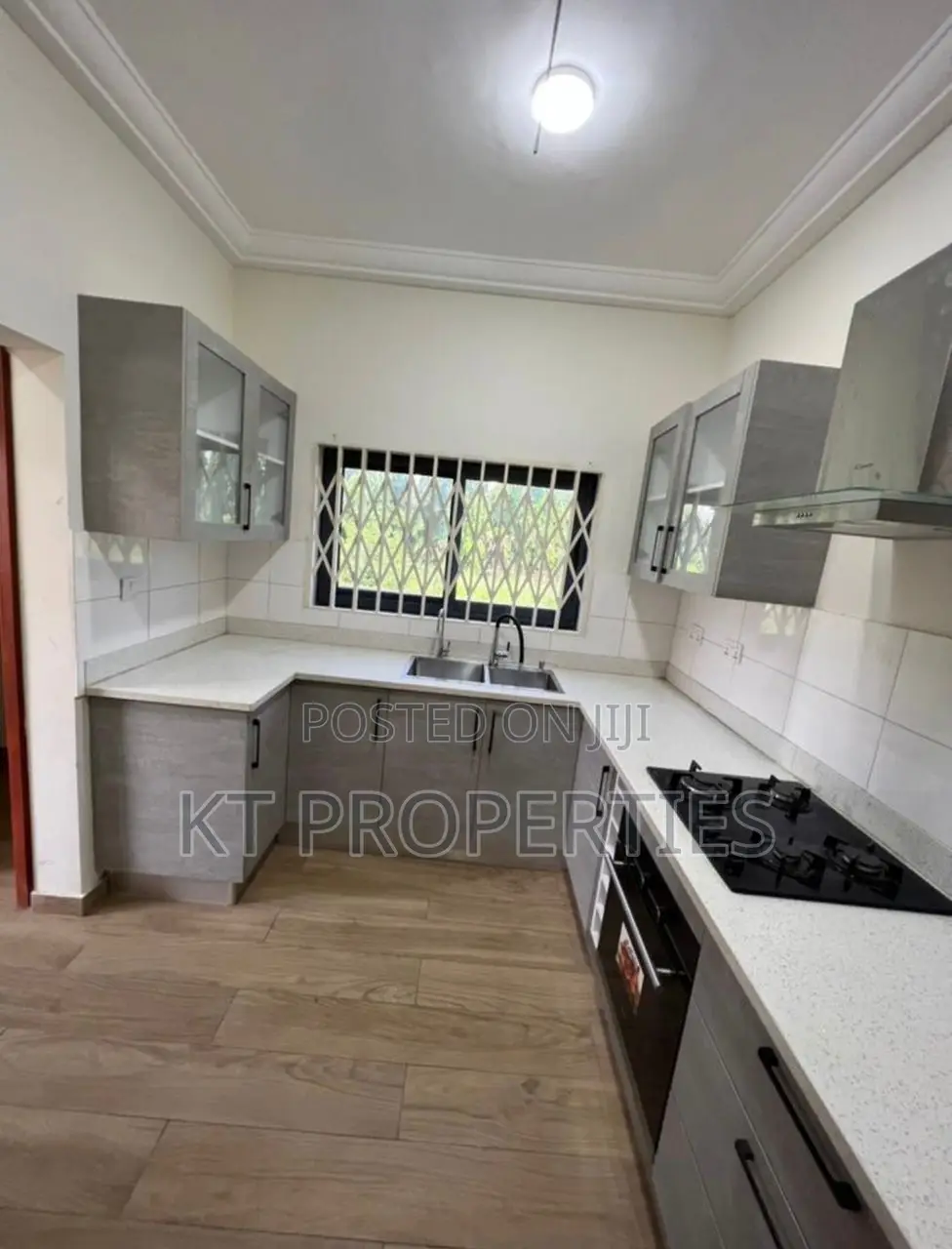 3bdrm Apartment in Dome for rent