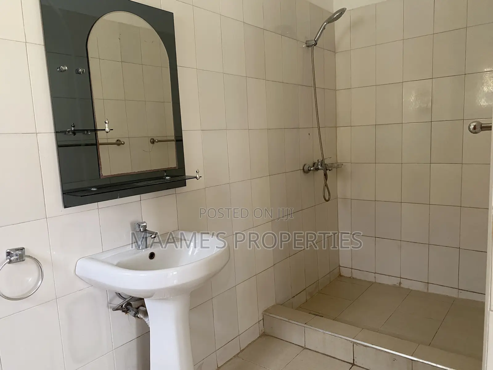 3bdrm House in Oyarifa for rent
