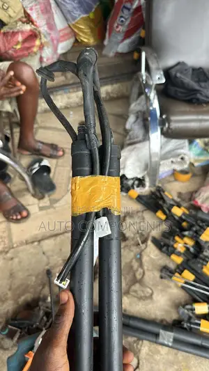 Toyota Rav 4 2020 Boot / Trunk Door Shocks (Strut)