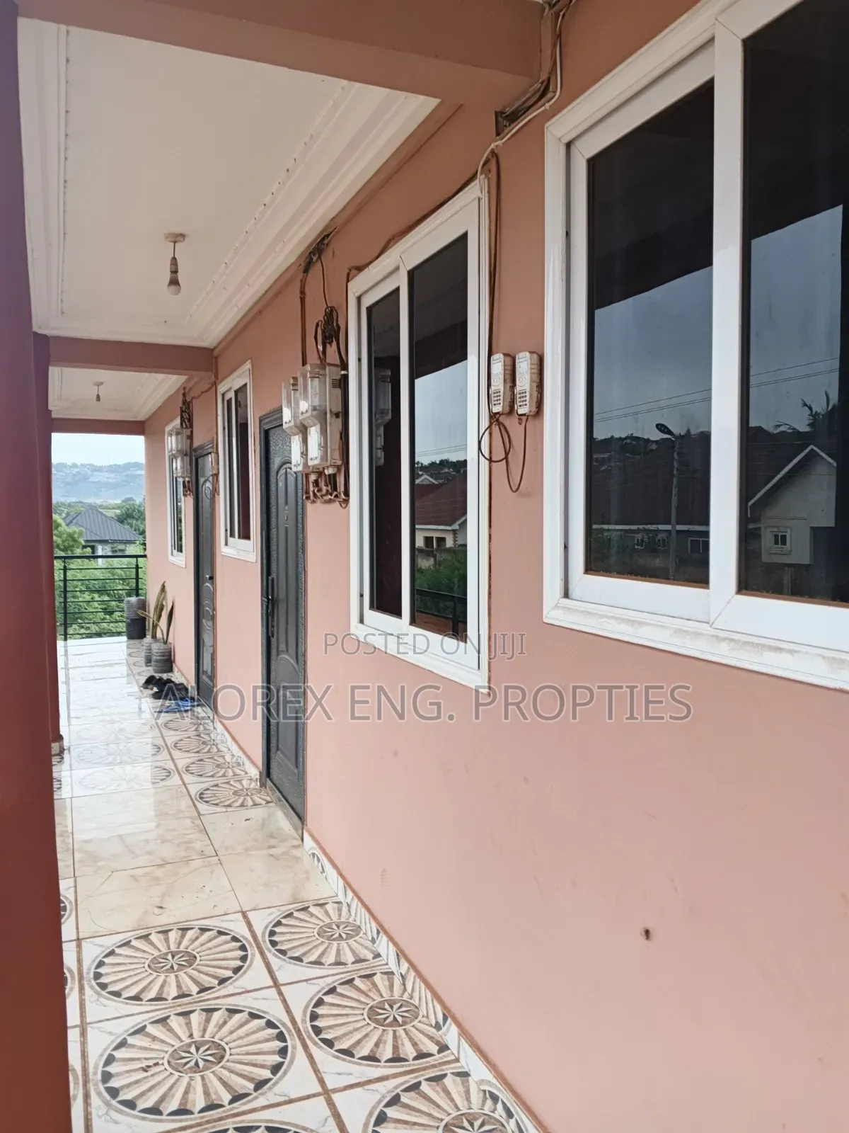 1bdrm Apartment in Chamber Self, Malejor for rent
