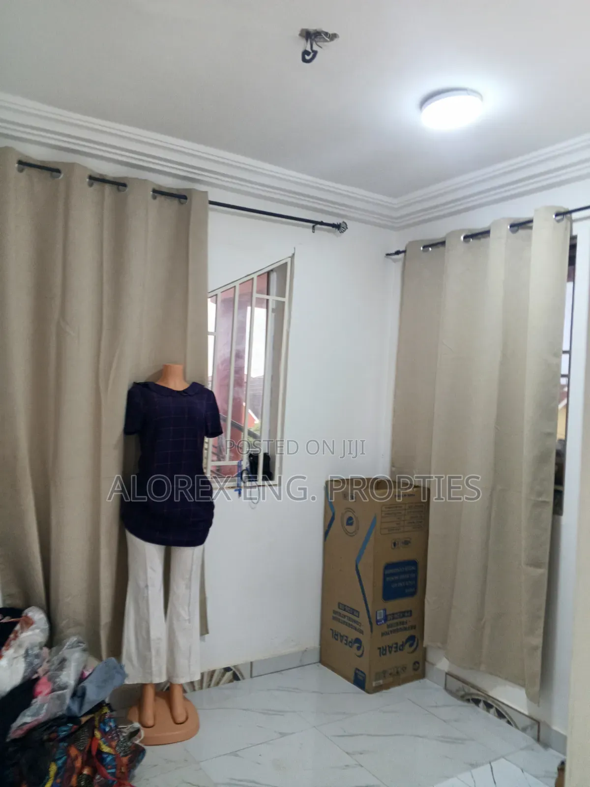 1bdrm Apartment in Chamber Self, Malejor for rent