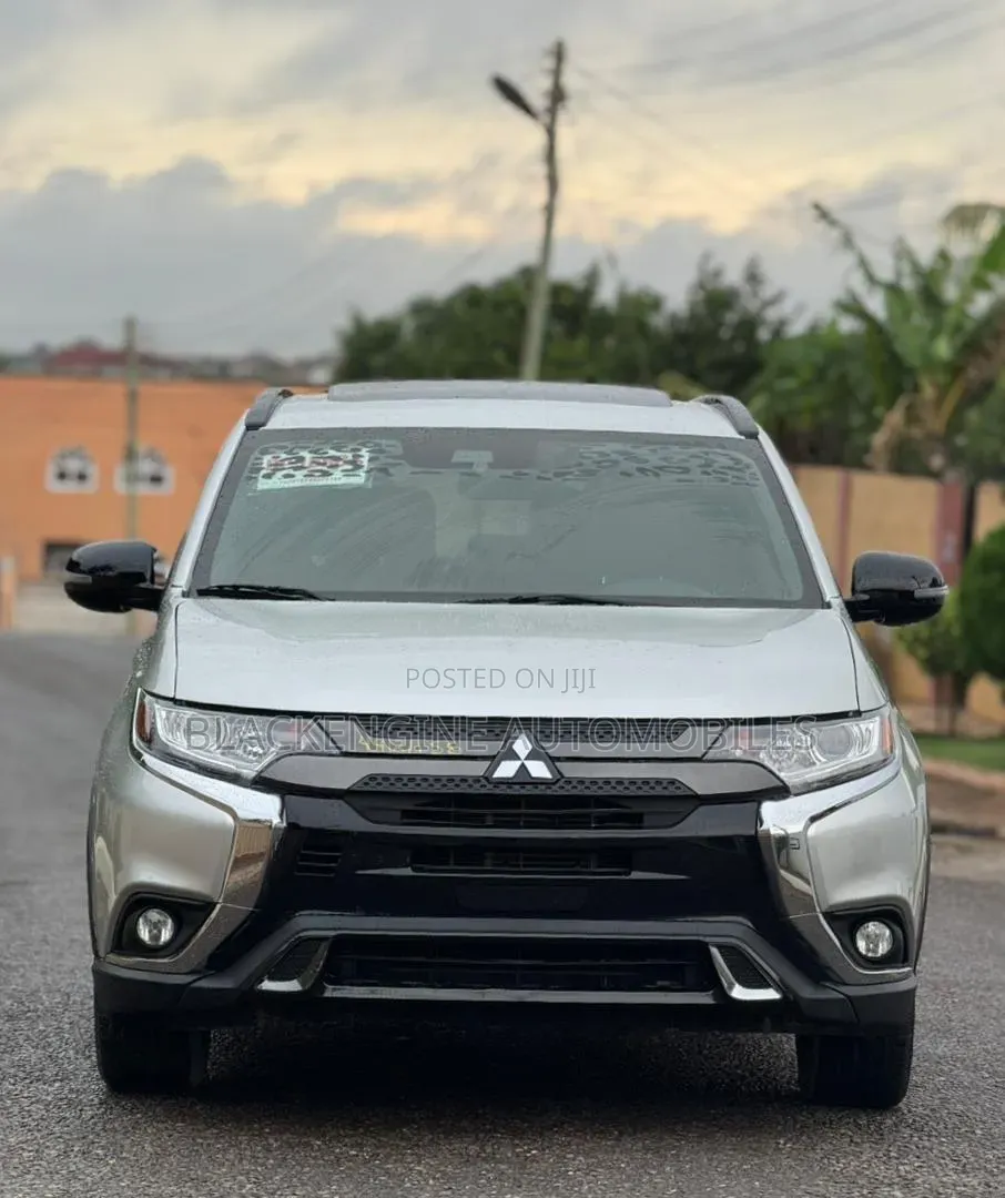 Mitsubishi Outlander SE S-AWC 2020 White